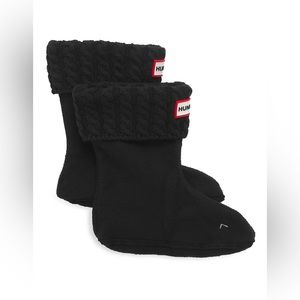 Hunter cable-knit foldover panel with the brand's classic logo